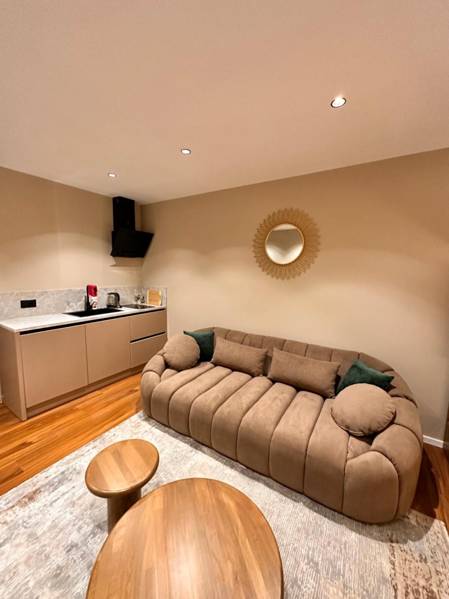 Aia Suites & Apartments Tiranë Luaran gambar
